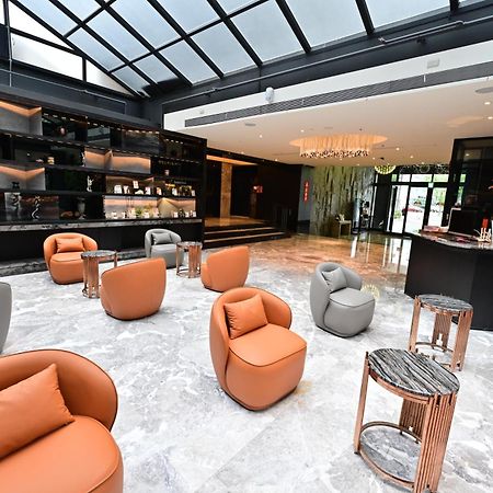 Sun Hao Hotel Taichung Buitenkant foto